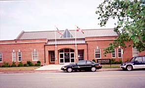 [photo, Talbot County Distirct Court, 108 West Dover St., Easton, Maryland]